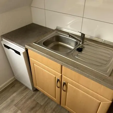 Monteur-suite ,appartement Avd 7