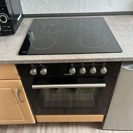 Monteur-suite ,appartement Avd 7 *